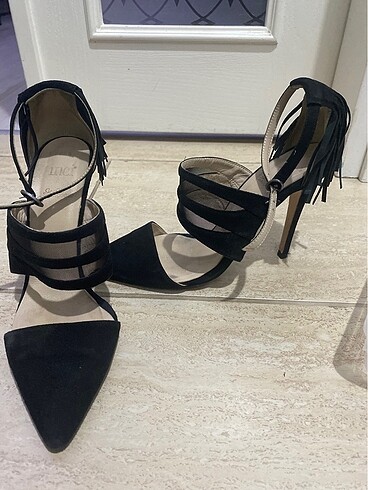 37 Beden İnci stiletto