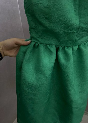 Yeşil Askılı gece Elbisesi - Görsel 3