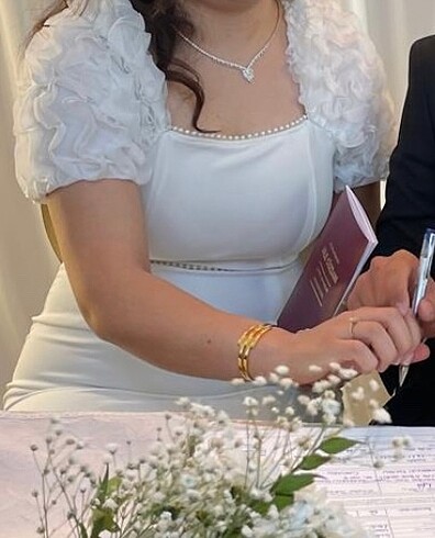 Nikah elbisesi