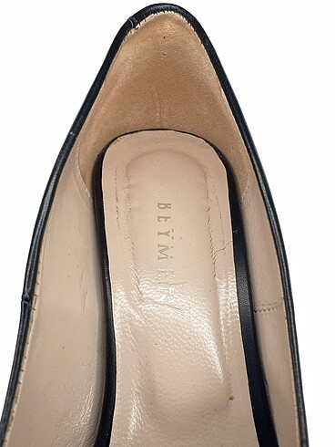 37 Beden siyah Renk Beymen Stiletto %70 İndirimli.