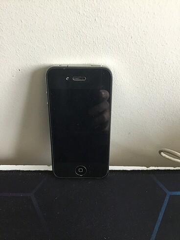 iPhone 4 Şarj aleti?de hediye