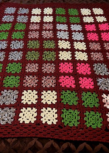 Renkli Desenli El Örgüsü Battaniye - Görsel 3