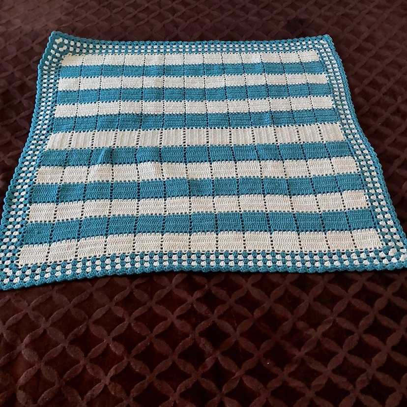 Kareli Örgü Bebek Battaniyesi - Görsel 2