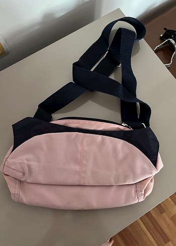Nike Nike Pembe Gri Bel Bantlı Kadın Spor Çantası
