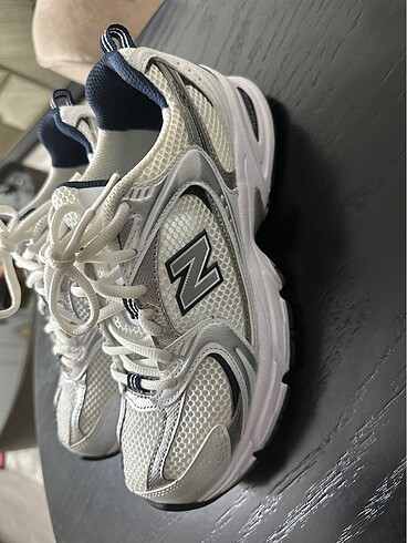 37,5 Beden beyaz Renk New balance 530 indigo rengi
