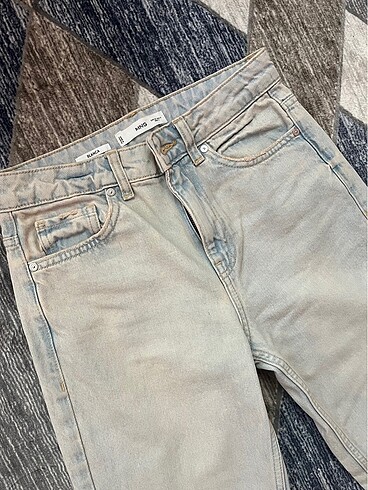 Mango jeans