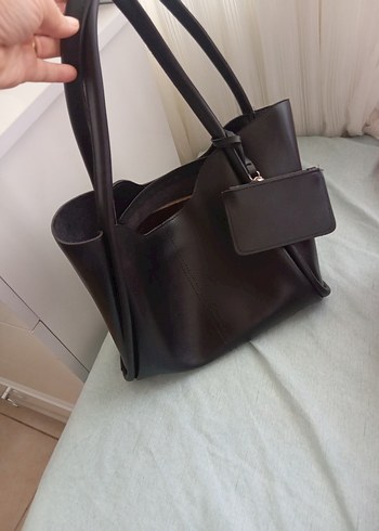 Siyah Deri Minimalist Kadın Çanta