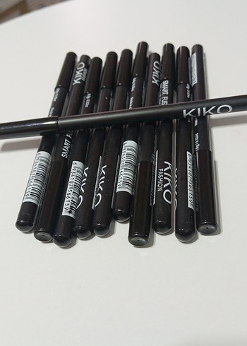 Kiko Kiko Siyah göz kalemi