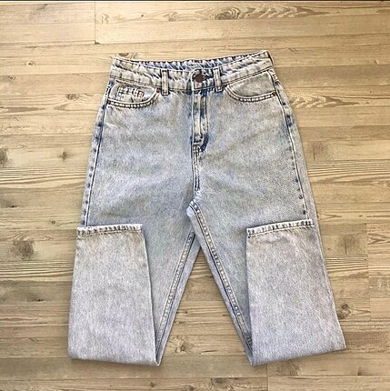 Mom Jean