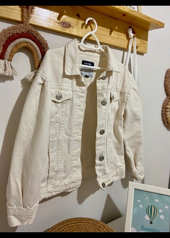 Düğmeli Beyaz Kadın Kot Ceket - Görsel 2