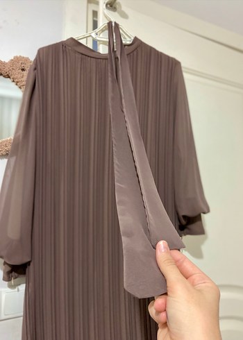 Vizon renk Pileli Uzun Kollu Şifon Kadın Elbise - Görsel 4