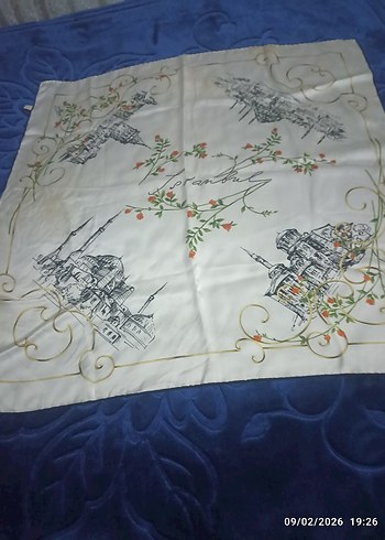 Beyaz Fırfırlı Parisian İpek eşarp - Görsel 2