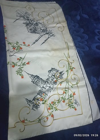 Beyaz Fırfırlı Parisian İpek eşarp - Görsel 4