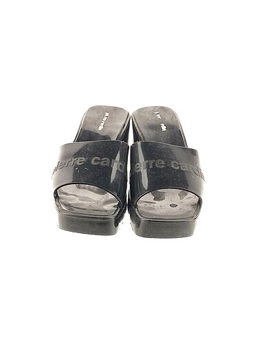 37 Beden Pierre Cardin Terlik %70 İndirimli.