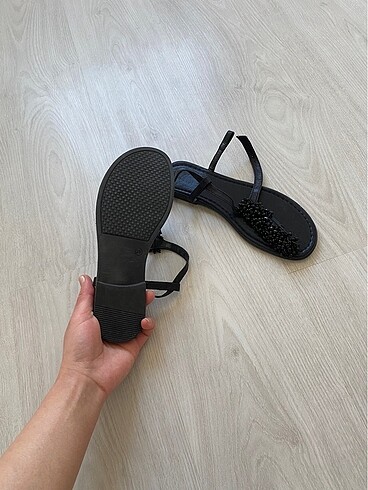 Diğer Taşlı sandalet