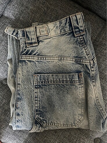 xs Beden bershka jean