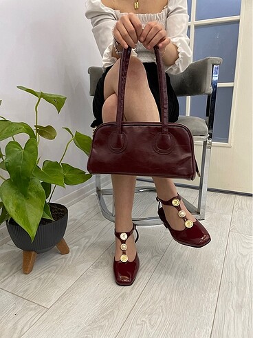 38 Beden bordo Renk Bordo şık rahat arkadan bantlı ayakkabı