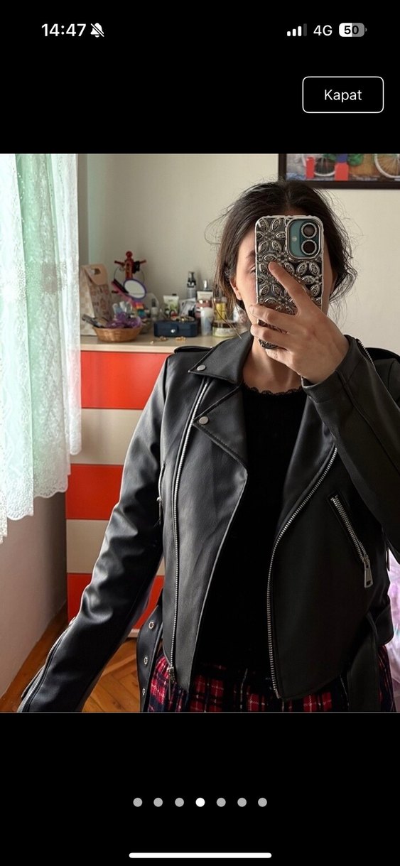 Kemer Detaylı Siyah Mini Deri Biker Ceket - Görsel 3