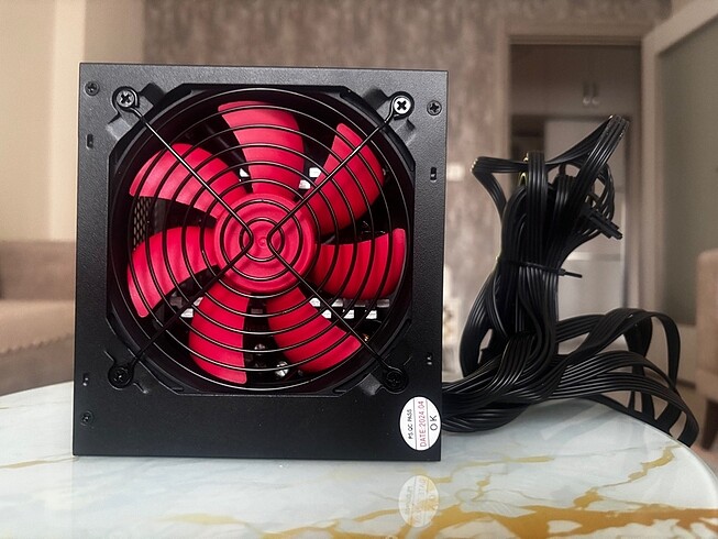 Everest sıfır güç kaynağı 500w