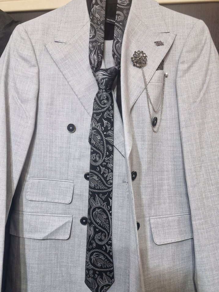 Gri Erkek Düz Desen Ceketli Takım Elbise - Görsel 4