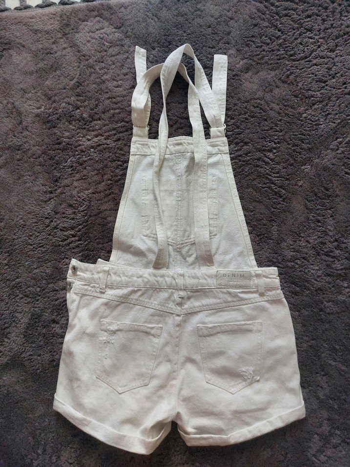 Beyaz Askılı Şortlu Tulum - Görsel 3