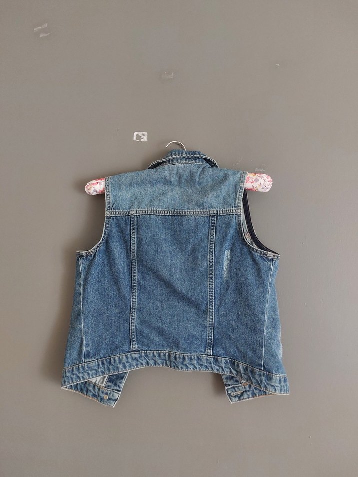 Düğmeli Kadın Mavi Denim Kolsuz Ceket - Görsel 2