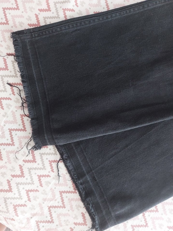 Siyah Pantolon - Görsel 3