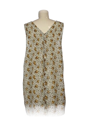 s Beden PreLoved Günlük Elbise %70 İndirimli.