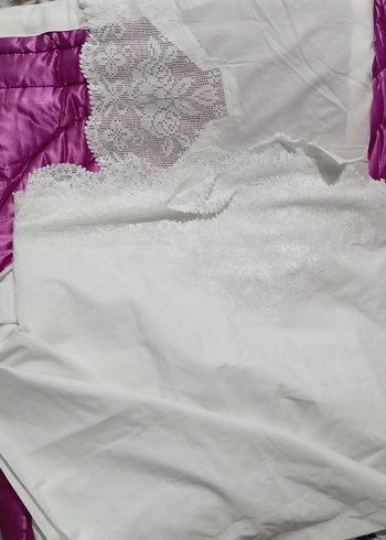 İşlemeli Mor Parlak Yatak Örtüsü - Görsel 6