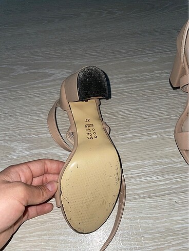 Zara Zara bantlı topuklu ayakkabı 37