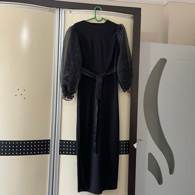 Siyah Uzun Kollu Gotik Elbise - Görsel 3