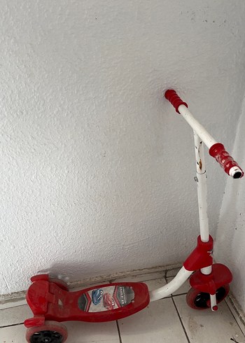 Kırmızı Çocuk Scooter'ı - Görsel 2