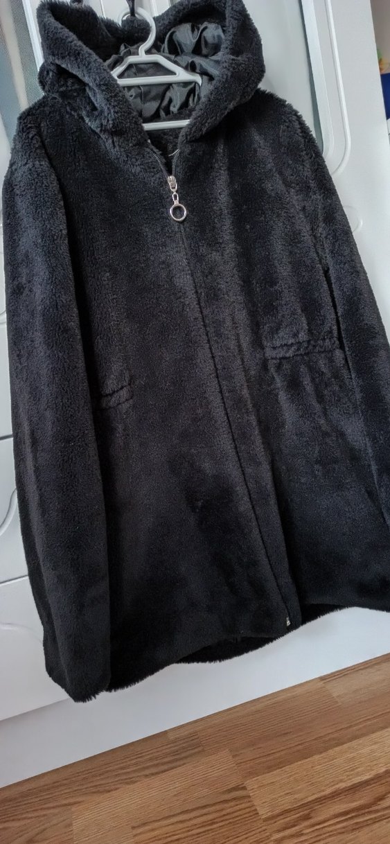 Siyah Kapüşonlu Midi Boy Peluş Kiz Çocuk Ceket - Görsel 3