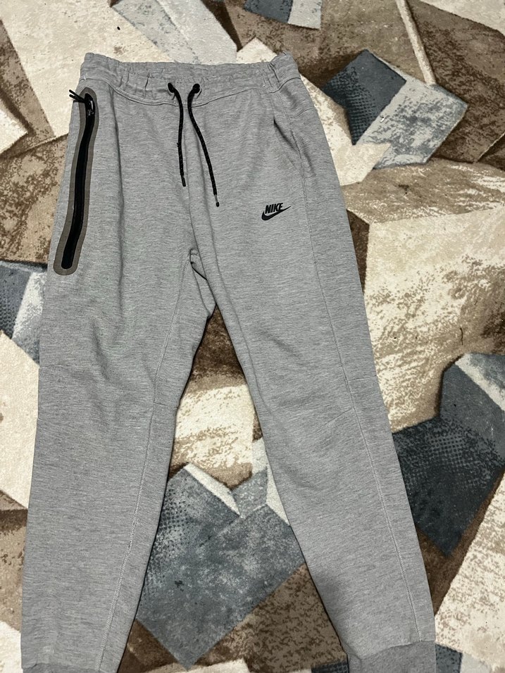 Nike tech gri eşofman altı - Görsel 4