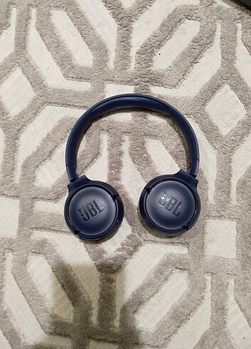 JBL kablosyz kulaklık