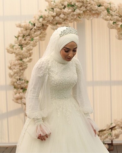 Tesettür Nisanur gelinlik - Görsel 3