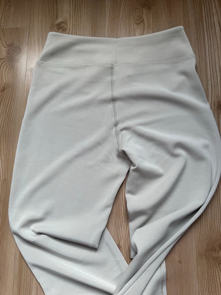 Stradivarius çan paça yumuşak eşofman altı - Görsel 2