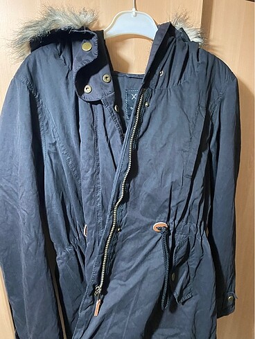 LCW mont