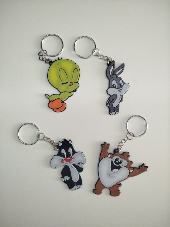 Renkli Zincir Detaylı Gotik Kadın Anahtarlık - Görsel 4