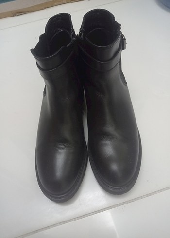 Desa marka siyah Deri Tokalı Kadın Bot - Görsel 3