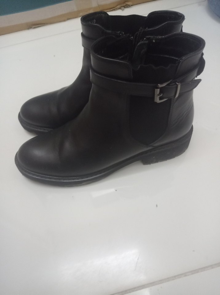 Desa marka siyah Deri Tokalı Kadın Bot - Görsel 4