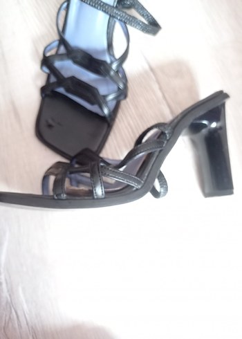 Diğer Kadın Siyah Topuklu Stiletto Sandalet
