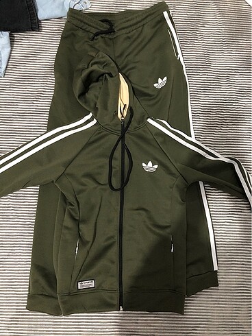 Adidas takım