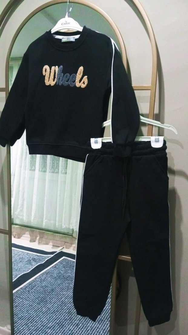 Siyah Nakışlı Erkek Çocuk Eşofman Takımı - Görsel 2