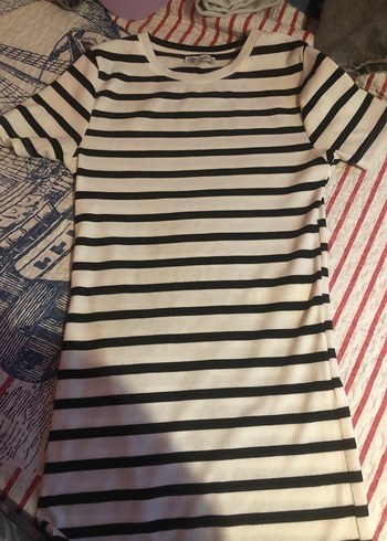 Siyah-Beyaz Çizgili elbise - Görsel 3