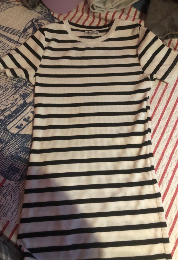 Siyah-Beyaz Çizgili elbise - Görsel 3