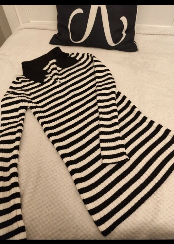 Çizgili yakalı kazak  - Görsel 2