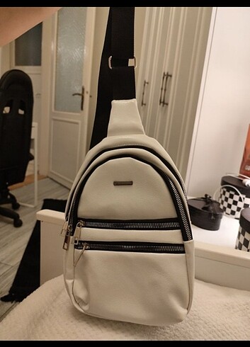 Beyaz çanta askılı - Görsel 2
