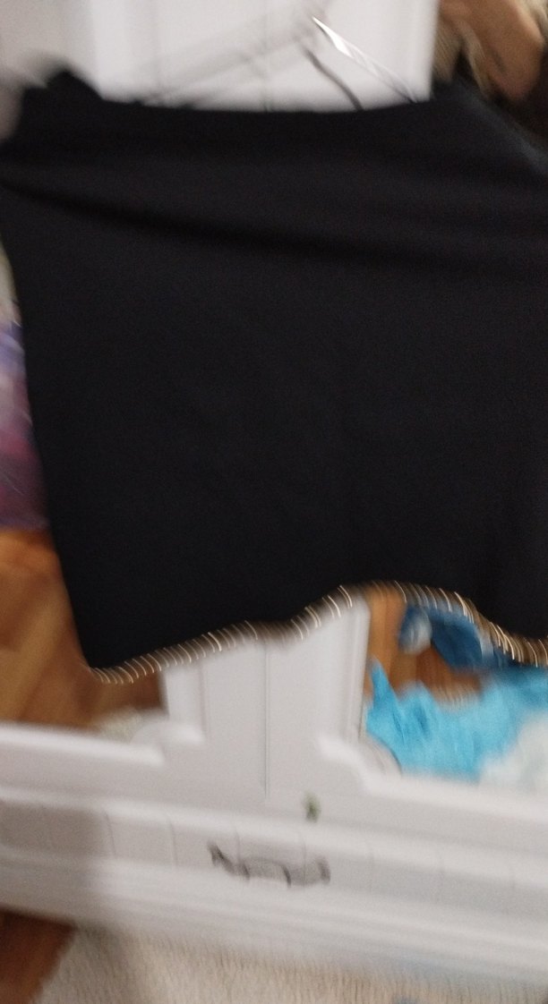 Zincir Detaylı Siyah Kadın Şal - Görsel 2