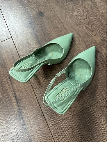 35 Beden turkuaz Renk Zara Stiletto Topuklu Ayakkabı